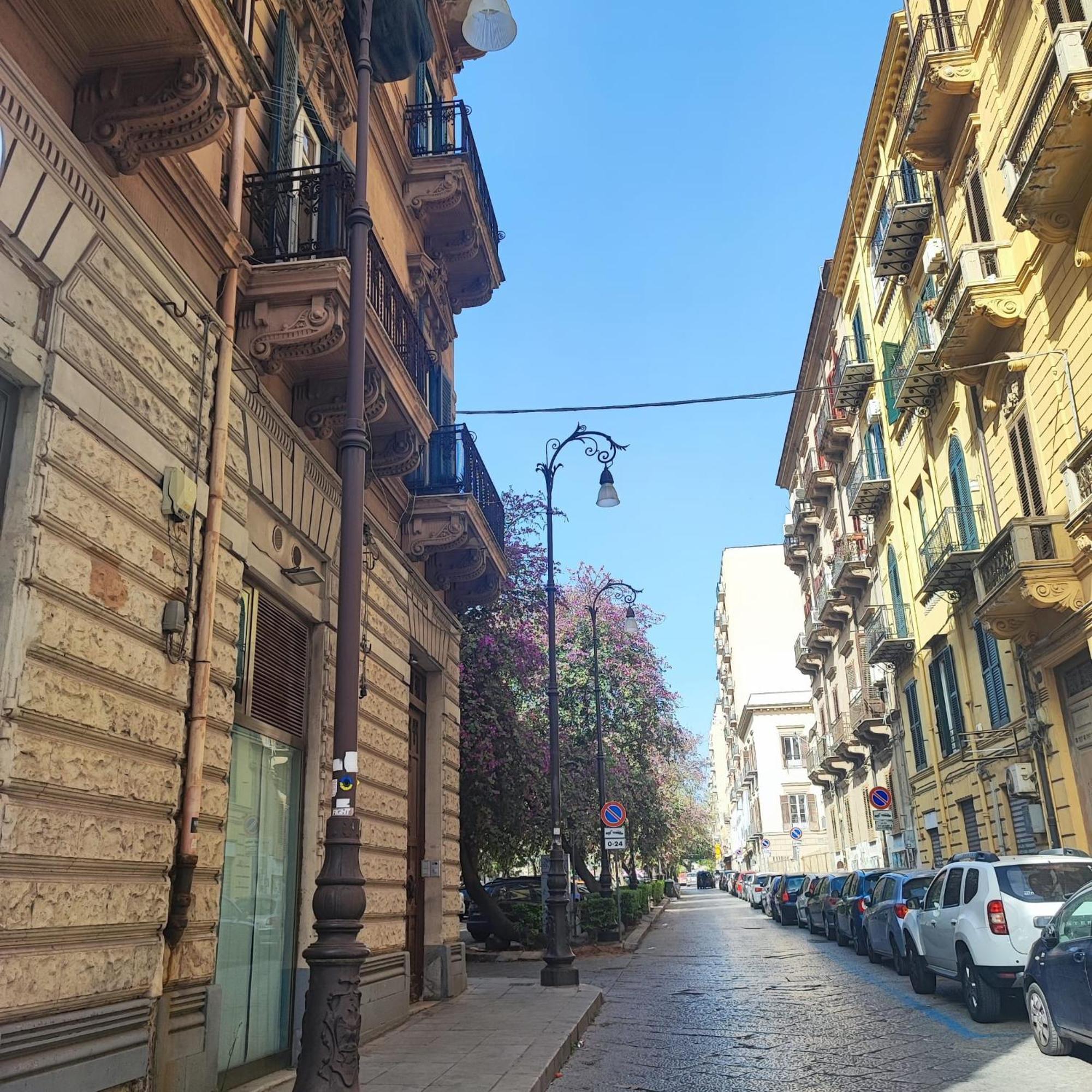 Casa Vacanze Da Ruggero Al Massimo Palermo Esterno foto